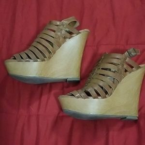 Mossimo wedge heel sandals size 7